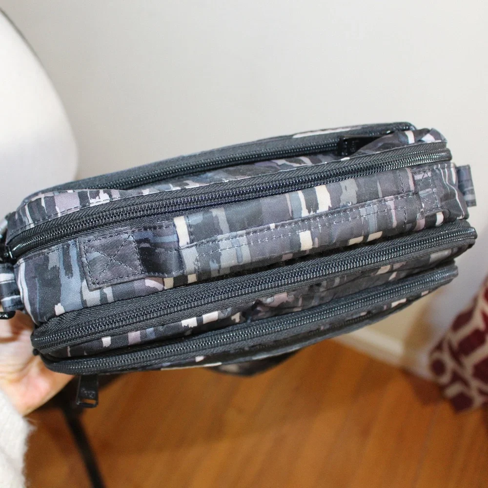 Lug, Scoop crossbody bag